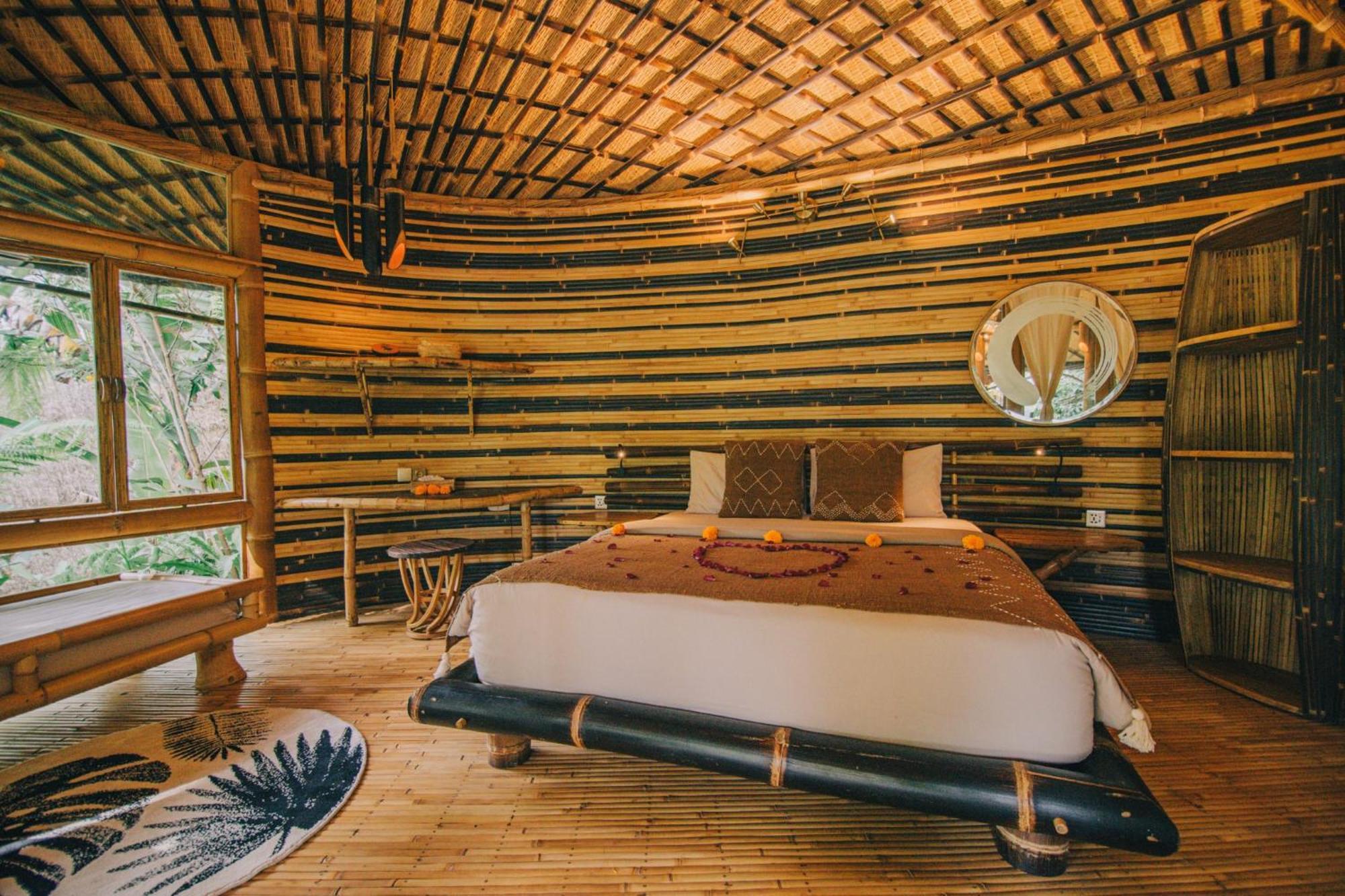 Hideout Eco Bamboo House Bali Villa Selat Værelse billede
